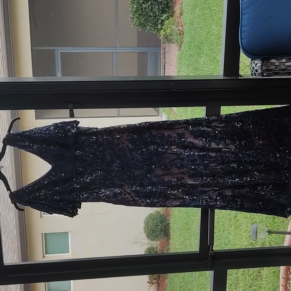 Mother of groom 👗 size 14 navy with sequin with  cap sleeves - Picture 1 of 5